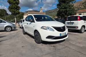 Lancia Ypsilon 1.0 FireFly S&S Hybrid Ecochic - 7.