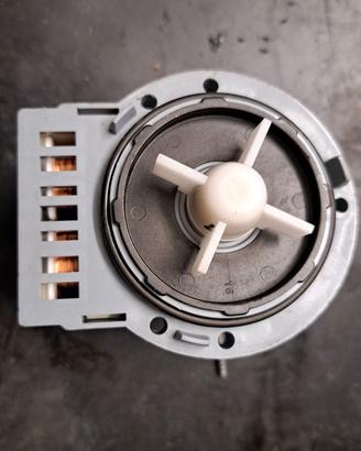 Pompa lavatrice AQ 8L 092U