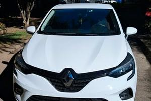 Renault Clio Full Hibrid automatica