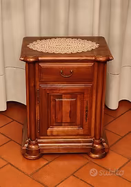 Comodini in Noce nazionale