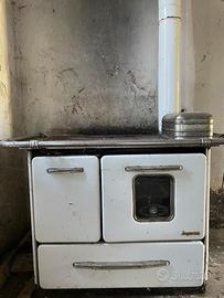 Cucina economica a legna vintage