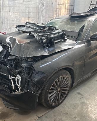 Alfa Romeo Giulia 2.0 Turbo 200 CV AT8