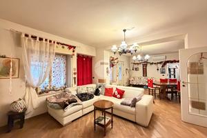 CASA SEMINDIPENDENTE A VALEGGIO SUL MINCIO