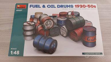 Model Kit - Fuel & Oil Drums 1930-50's