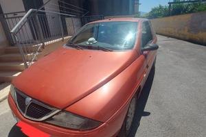 Lancia Ypsilon 2002 con soli 104.082 km originali