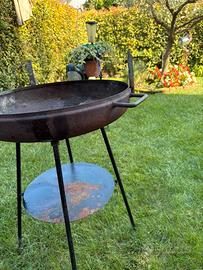 Barbecue a carbone artigianale robusto