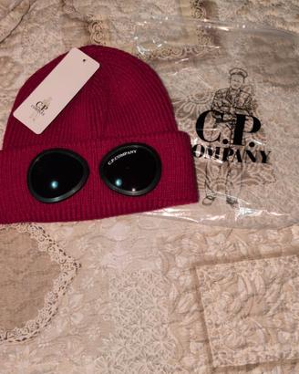 Berretto in lana CP Company di colore rosso