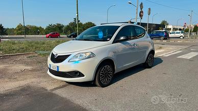 Lancia Ypsilon 1.2 69 CV 5 porte GPL Ecochic Gold