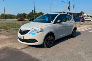 Lancia Ypsilon 1.2 69 CV 5 porte GPL Ecochic Gold
