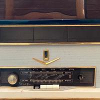 Radio giradischi vintage minerva