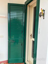 Porta persiana in alluminio verde
