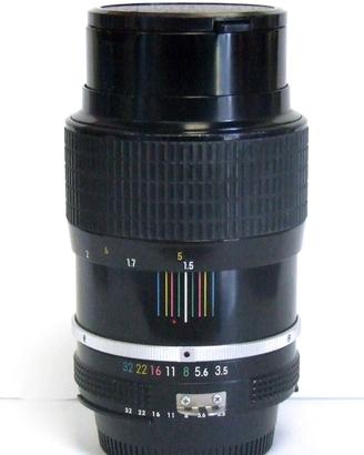 Obiettivo Nikkor 135 MM
