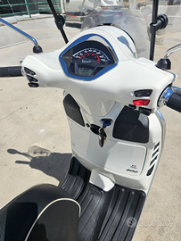 Vespa 300 hpe