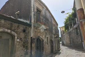 CASA INDIPENDENTE A LINGUAGLOSSA