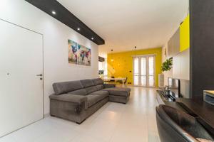 4 LOCALI A GRUGLIASCO