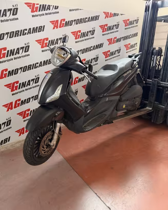 RICAMBI PIAGGIO BEVERLY 300 E3 2010-2016