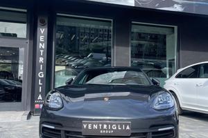 PORSCHE - Panamera -