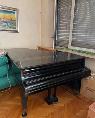 Pianoforte mezza coda