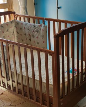 lettino con materasso