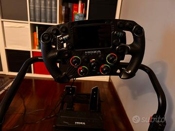 Postazione sim racing + volante direct drive