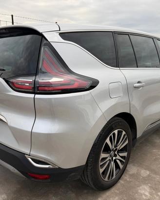 Disponibili ricambi usati per Renault Grand Scenic