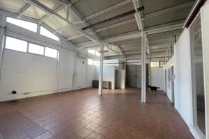 Rif.2460CA23766- locale commerciale piacenza