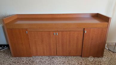 Mobile con tavolo a scomparsa 