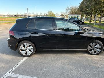 GOLF 8 eTSI 150cv DSG ACT EVO STILE