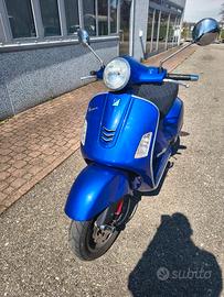 vespa GTS 125 cc 