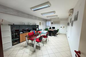 Ampio locale pronto all'uso