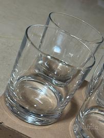 6 Bicchieri in vetro  trasparente (pesanti) NUOVI!