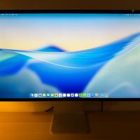 Apple Studio Display 27” + Magic Keyboard Touch ID