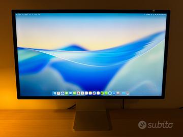 Apple Studio Display 27” + Magic Keyboard Touch ID