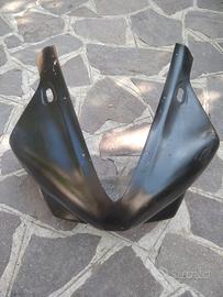Yamaha R1 anno 2000 carena anteriore vetroresina 
