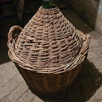 Damigiana Vintage, in vetro verde & vimini