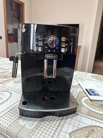 Macchina da caffè delonghi magnifica s