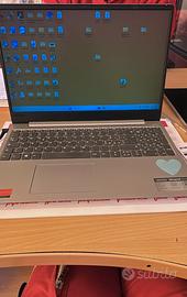 Notebook Lenovo ideapad 330S i5
