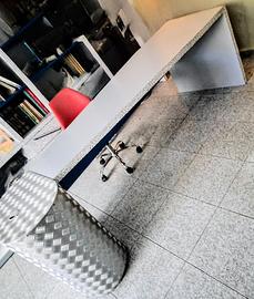 Scrivania pezzo unico design industriale