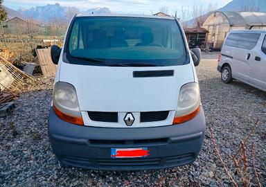 furgone traffic Renault 