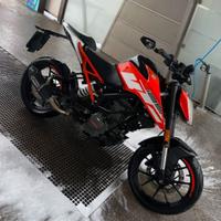 Ktm duke 125