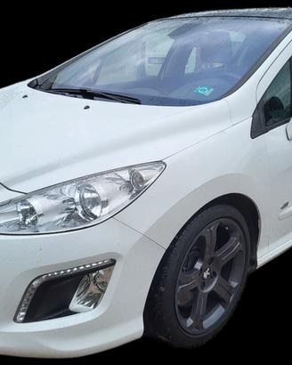 Peugeot 308 1.6 GTi 200cv