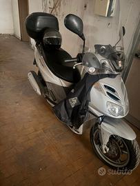 Aprilia sportcity cube 300