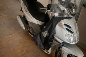 Aprilia sportcity cube 300