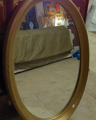 Specchio Vintage  con cornice  dorata