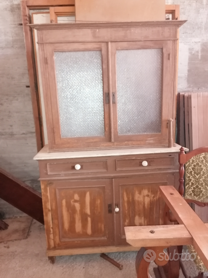 Credenza antica Arredamento e Casalinghi In vendita a Cagliari