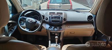 Toyota RAV 4 problema al motore