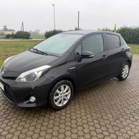 Toyota Yaris 1.5 Hybrid 5 porte Lounge