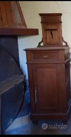 Comodino antico 