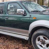 NISSAN NAVARA D22 -2004 PER RICAMBI