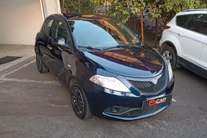 Lancia Ypsilon 1.2 69 CV 5 porte S&S Gold